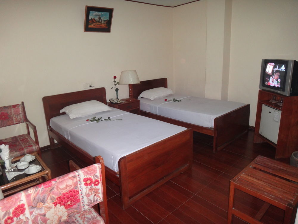Chit Sayar Hotel Янгон Экстерьер фото