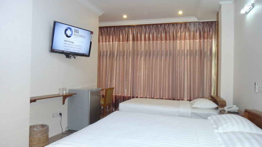 Chit Sayar Hotel Янгон Экстерьер фото